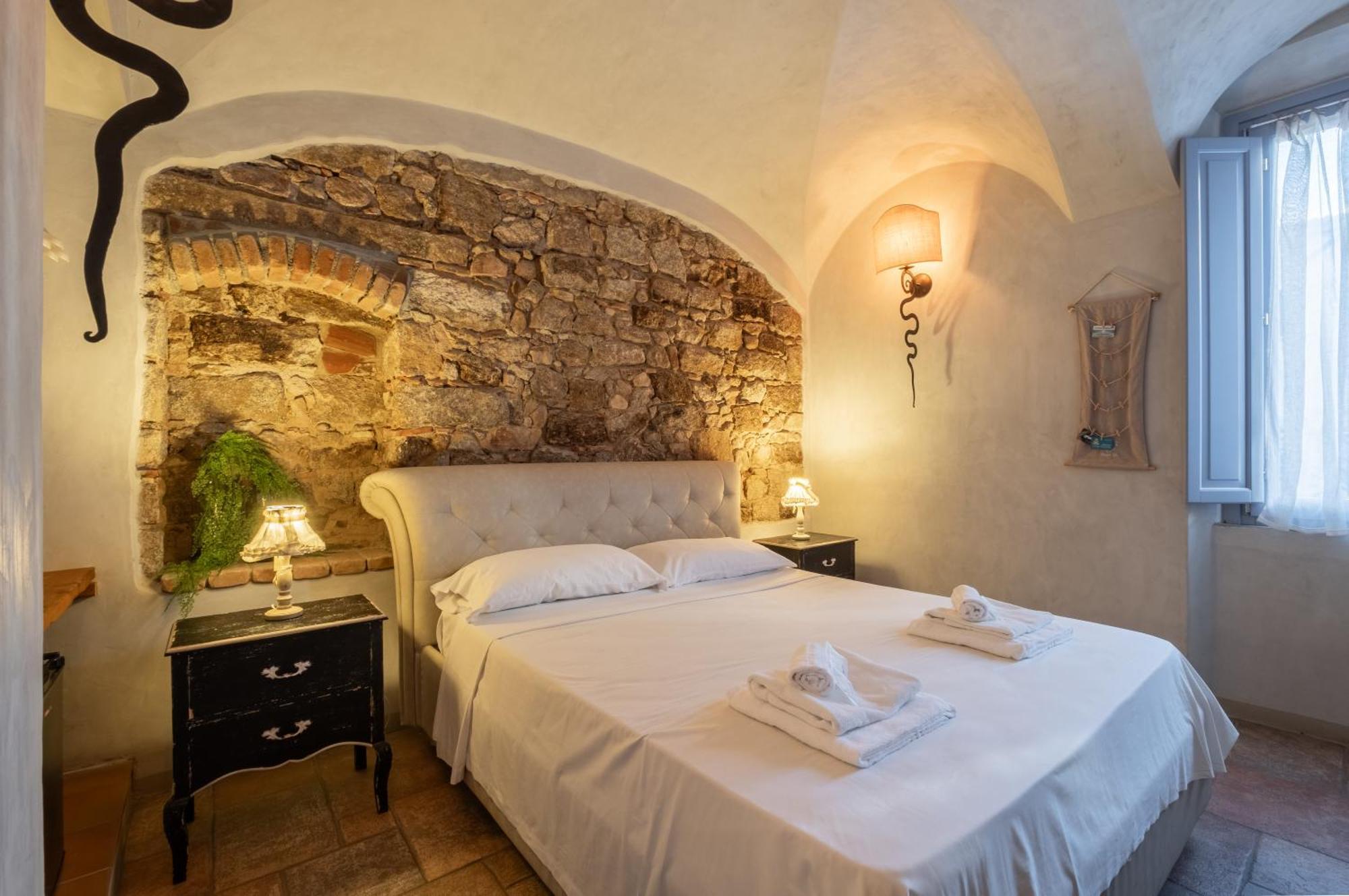 Dimoras Dimore Nel Cuore Di Olbia Buitenkant foto