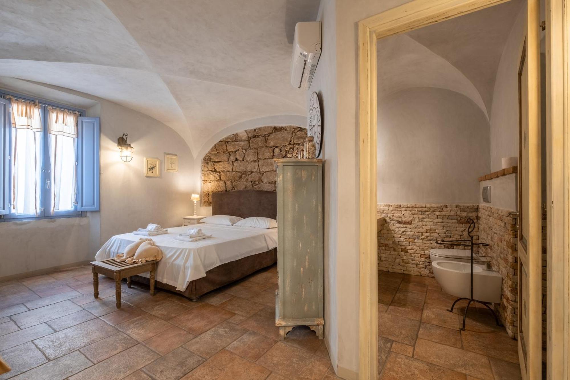 Dimoras Dimore Nel Cuore Di Olbia Buitenkant foto