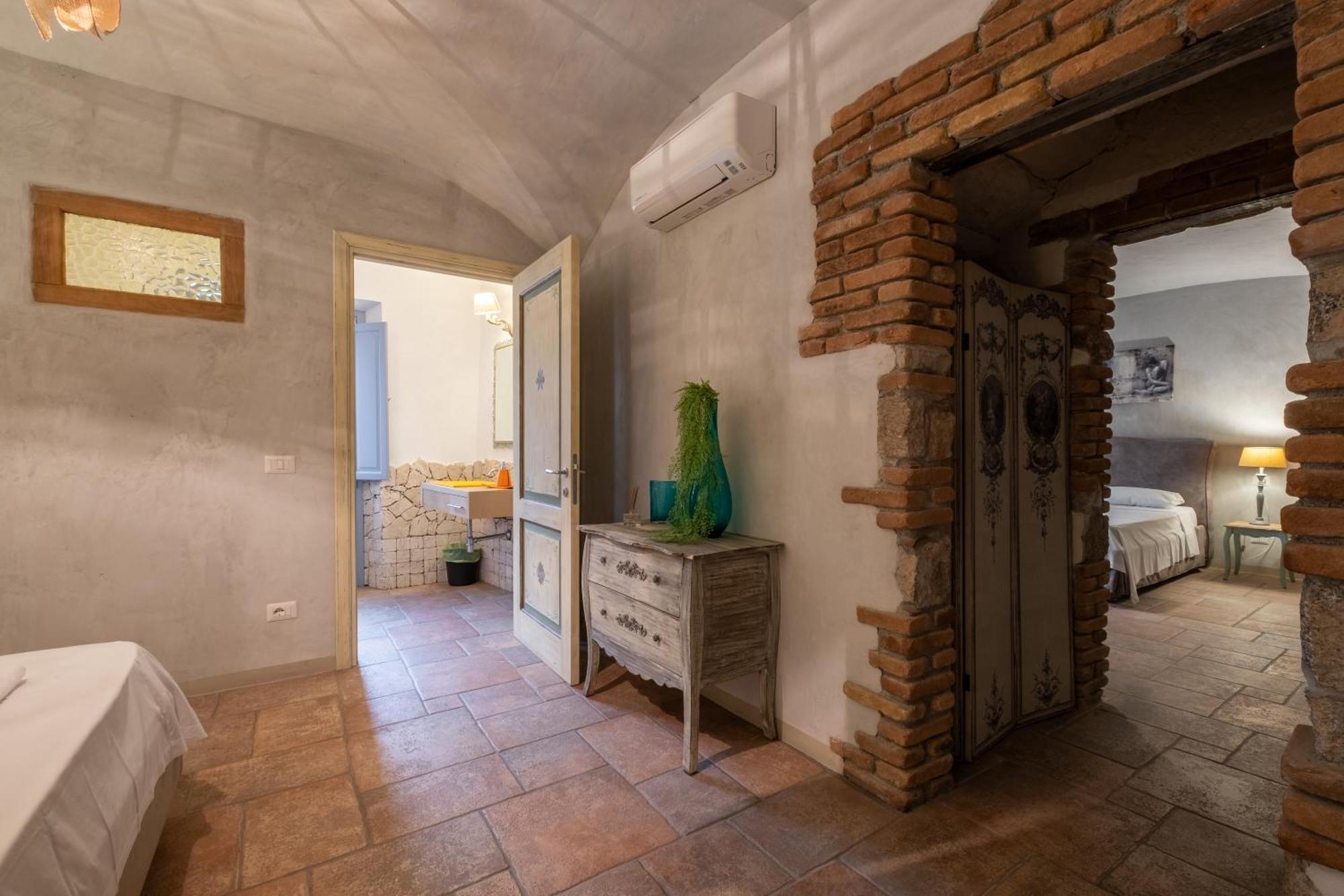 Dimoras Dimore Nel Cuore Di Olbia Buitenkant foto