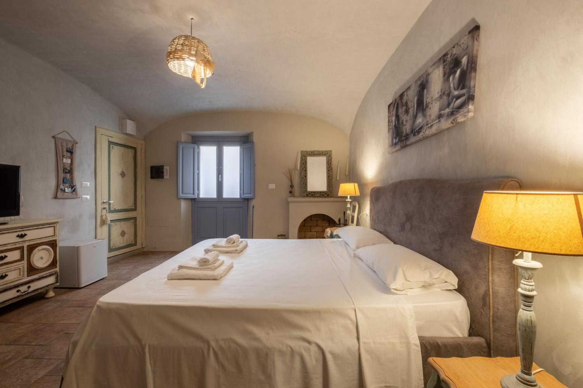 Dimoras Dimore Nel Cuore Di Olbia Buitenkant foto